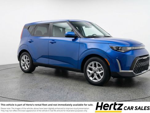 Used 2025 Kia Soul LX w/ LX Technology Package image 1