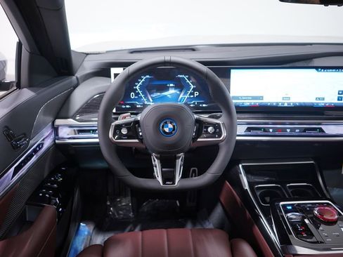 New 2026 BMW i7 eDrive50 w/ M Sport Package image 11