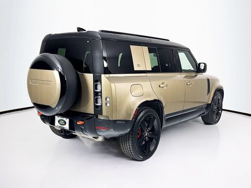 Used 2024 Land Rover Defender 110 X AWD/4WD image 5