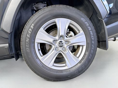 Certified 2025 Toyota RAV4 XLE w/ Convenience Package AWD/4WD image 32
