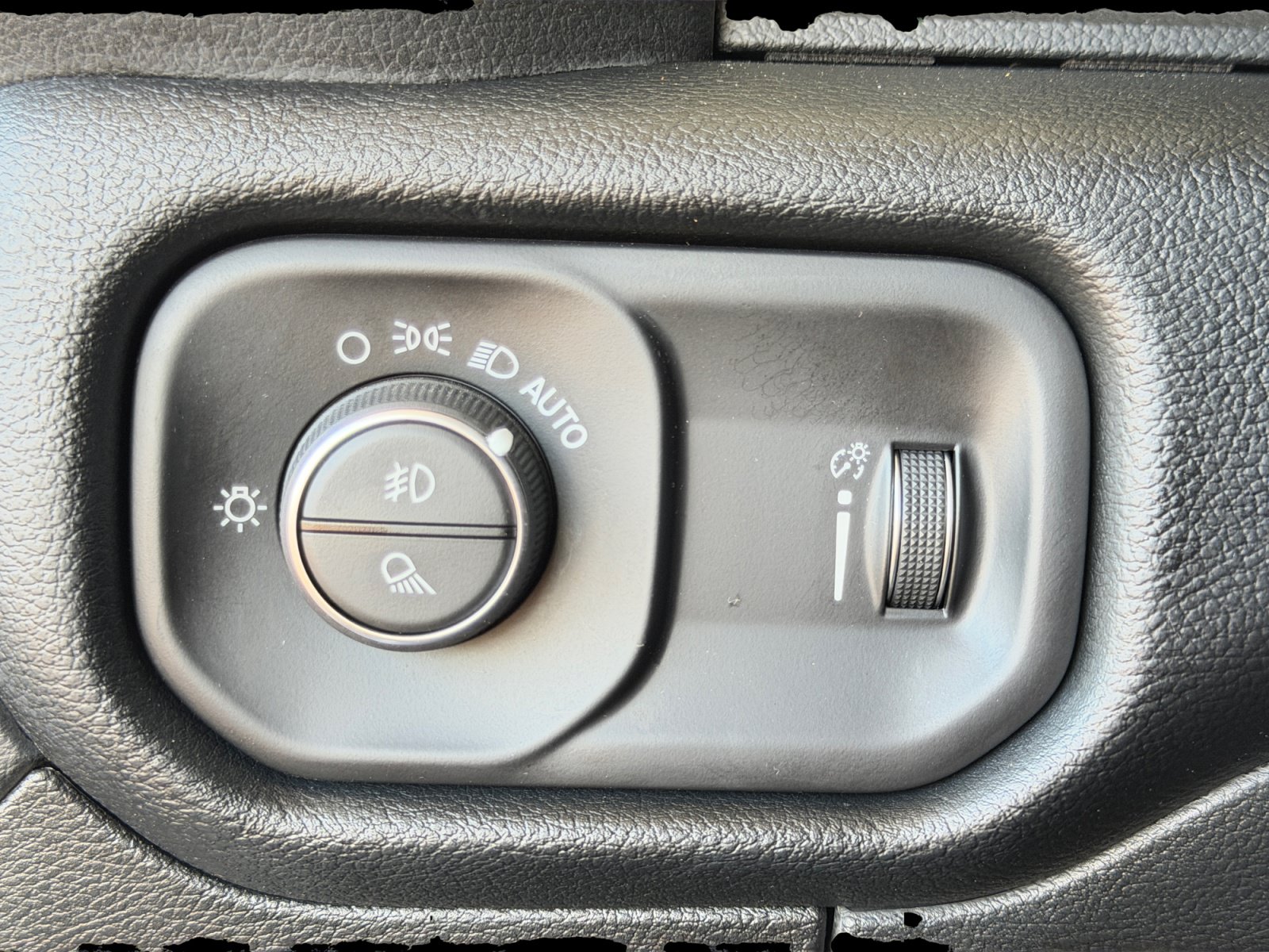 Used 2020 RAM 1500 Rebel w/ Rebel Level 2 Equipment Group AWD/4WD image 17