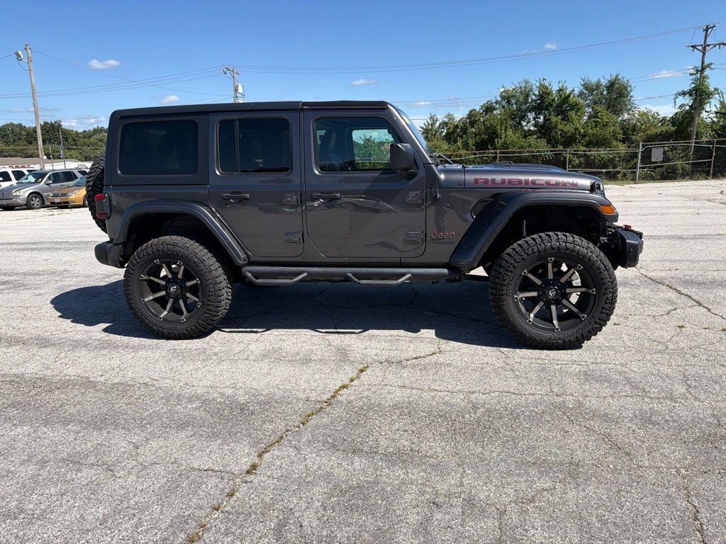 Used 2018 Jeep Wrangler Unlimited Rubicon AWD/4WD image 2