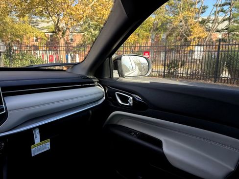 New 2026 Jeep Compass Limited image 24