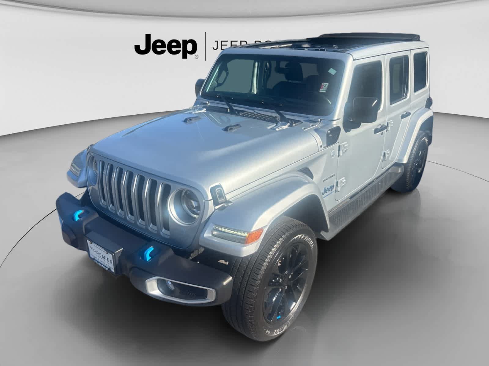 Used 2023 Jeep Wrangler Unlimited Sahara w/ Cold Weather Group AWD/4WD image 4