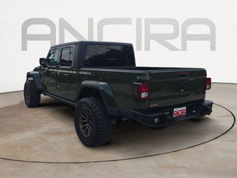 Used 2023 Jeep Gladiator Sport AWD/4WD image 8