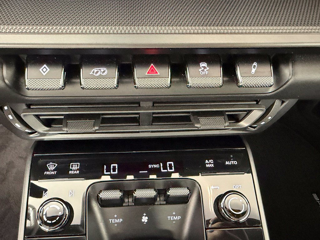 Certified 2024 Porsche 911 Carrera RWD image 34