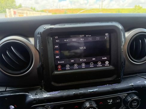 Used 2020 Jeep Wrangler Unlimited Sport AWD/4WD image 8