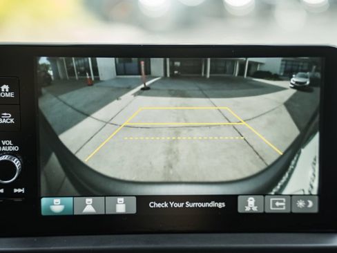 Used 2024 Honda Pilot EX-L image 43