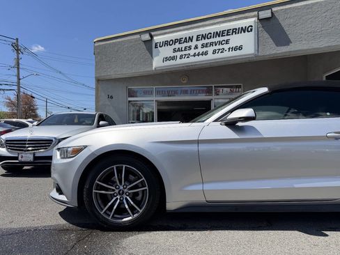 Used 2017 Ford Mustang Premium RWD image 10