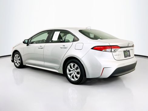Used 2024 Toyota Corolla LE FWD image 5