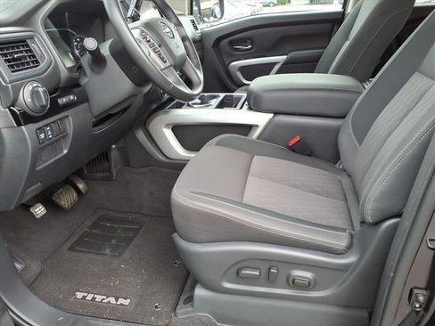 Certified 2024 Nissan Titan SV w/ SV Convenience Package image 8