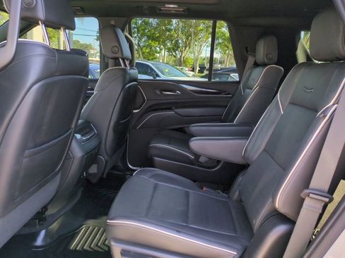 Used 2022 Cadillac Escalade Sport image 12