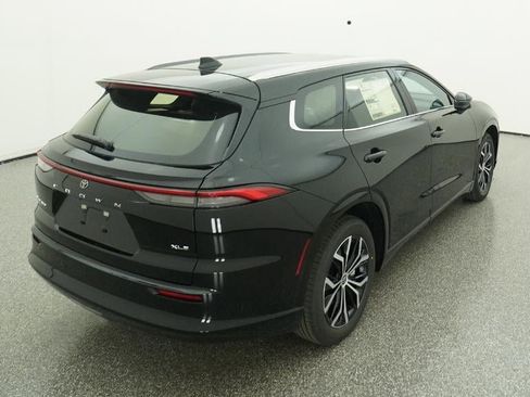 New 2025 Toyota Crown Signia image 8