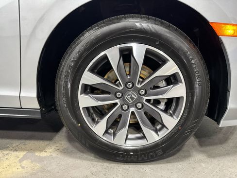 Used 2024 Honda Odyssey EX-L image 32