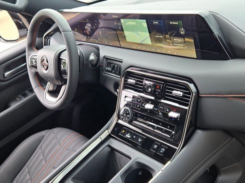New 2025 Nissan Armada PRO-4X AWD/4WD image 6