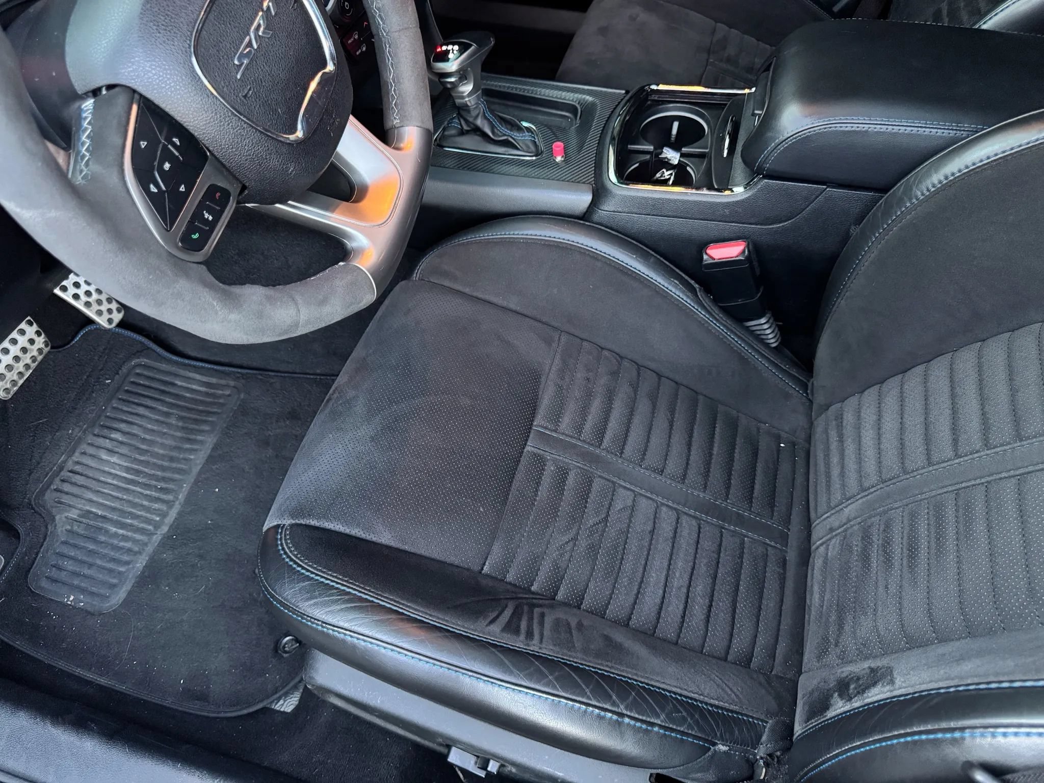 Used 2020 Dodge Charger SRT Hellcat w/ Navigation & Travel Group RWD image 18