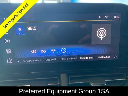 Used 2025 Chevrolet Trax ACTIV w/ Sunroof Package FWD image 2