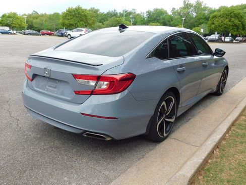 Used 2022 Honda Accord Sport image 4