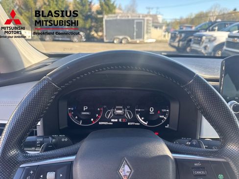Used 2022 Mitsubishi Outlander SEL AWD/4WD image 23