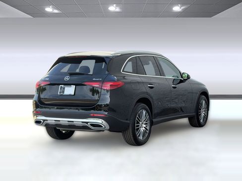 New 2026 Mercedes-Benz GLC 300 4MATIC image 9