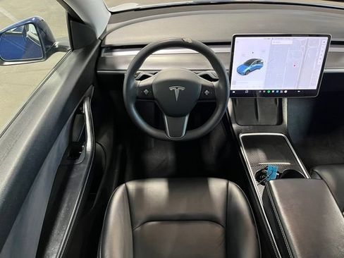 Used 2021 Tesla Model Y Long Range AWD/4WD image 18