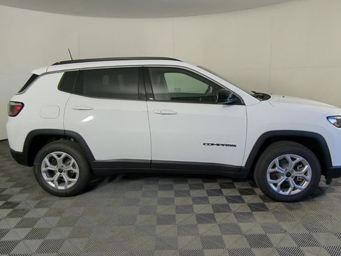 New 2026 Jeep Compass Latitude image 4
