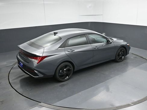 New 2026 Hyundai Elantra SEL Sport Premium FWD image 21