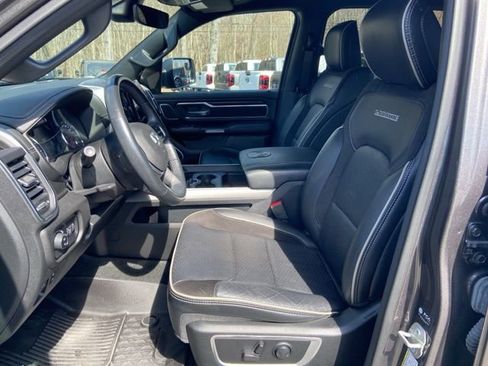 Used 2023 RAM 1500 Laramie image 12