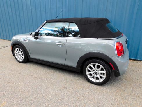 Used 2017 MINI Cooper S FWD image 6