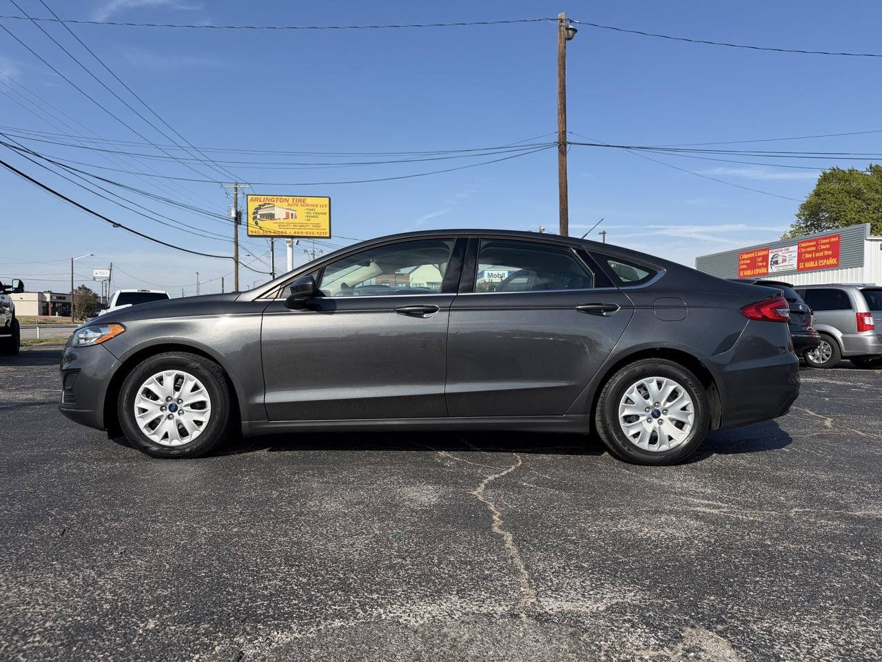 Used 2019 Ford Fusion S FWD image 8