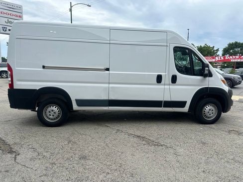 Used 2025 RAM ProMaster 2500 w/ Convenience Group FWD image 4