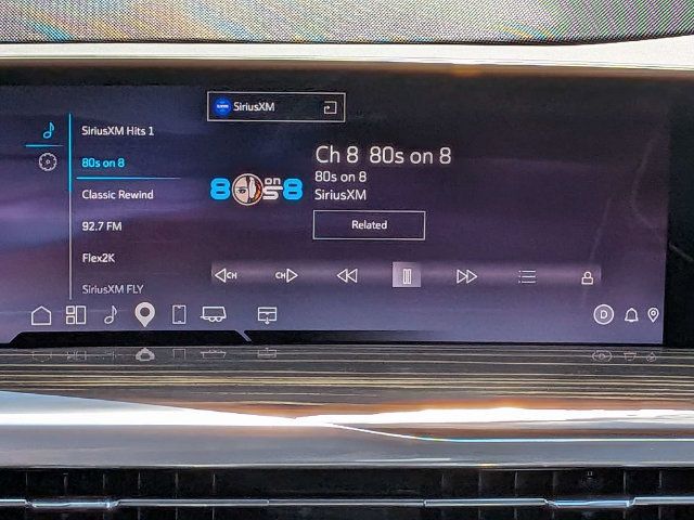 Certified 2025 Cadillac Escalade Premium Luxury AWD/4WD image 22