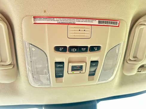 Used 2022 Toyota Corolla XLE FWD image 17