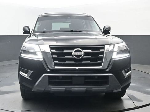 Used 2024 Nissan Armada SL w/ Captain's Chairs Package AWD/4WD image 5