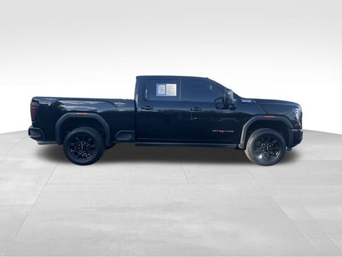 Used 2024 GMC Sierra 2500 AT4 w/ AT4 Premium Plus Package image 8