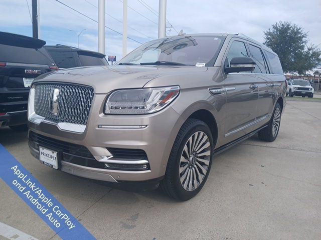 Used 2019 Lincoln Navigator L Reserve w/ Cargo Package AWD/4WD image 3