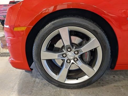 Used 2010 Chevrolet Camaro SS w/ RS Package image 9