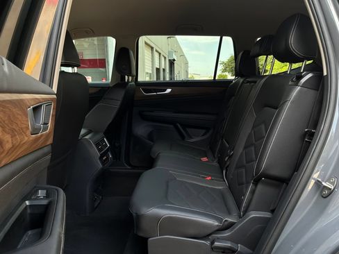 Used 2026 Volkswagen Atlas SE AWD/4WD image 12