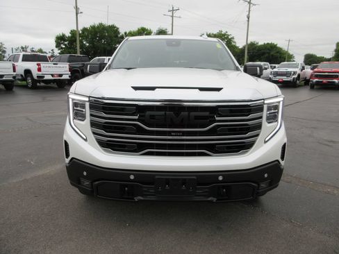 Certified 2023 GMC Sierra 1500 SLT w/ SLT Premium Plus Package AWD/4WD image 14