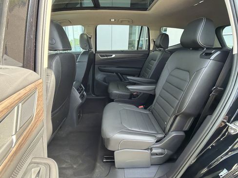 Certified 2024 Volkswagen Atlas SEL AWD/4WD image 24
