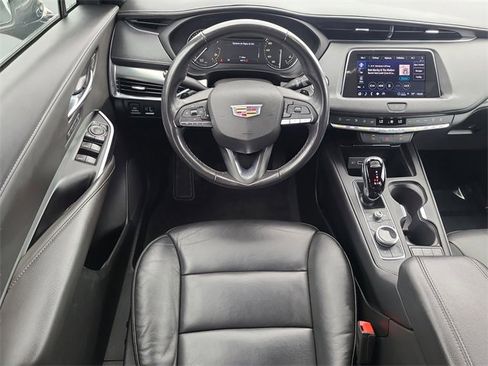 Used 2023 Cadillac XT4 Premium Luxury image 19