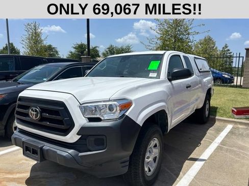 Used 2023 Toyota Tacoma SR RWD image 2