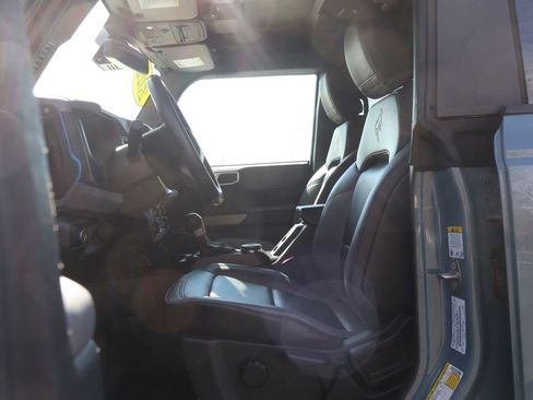 Used 2022 Ford Bronco Black Diamond image 32