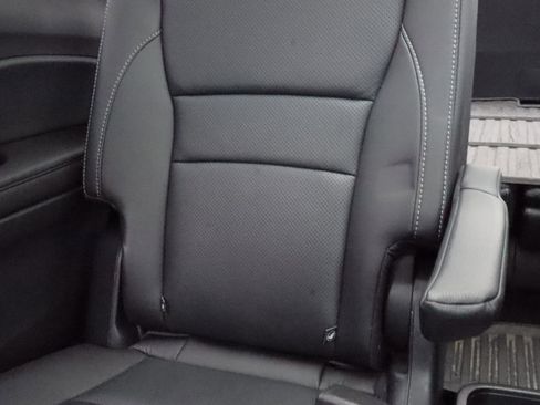 Used 2022 Honda Pilot Elite image 13