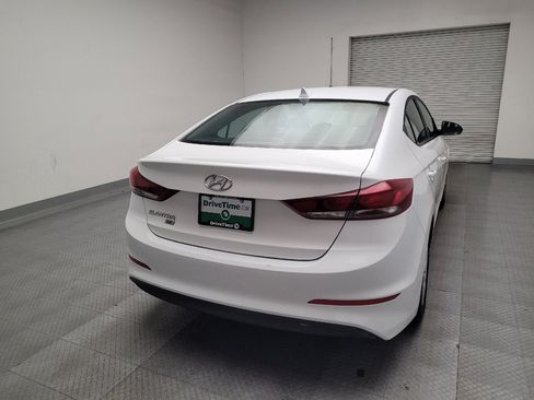 Used 2017 Hyundai Elantra SE image 7