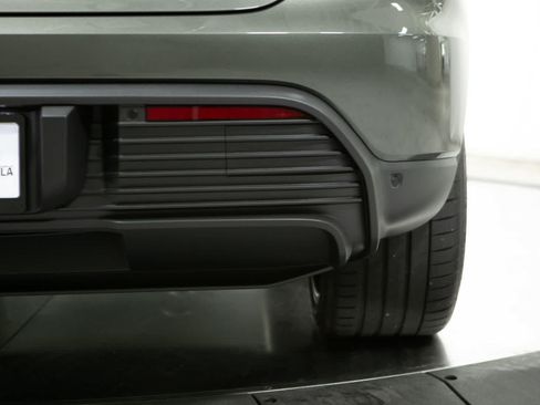 New 2026 Porsche Macan 4S Electric AWD/4WD image 20