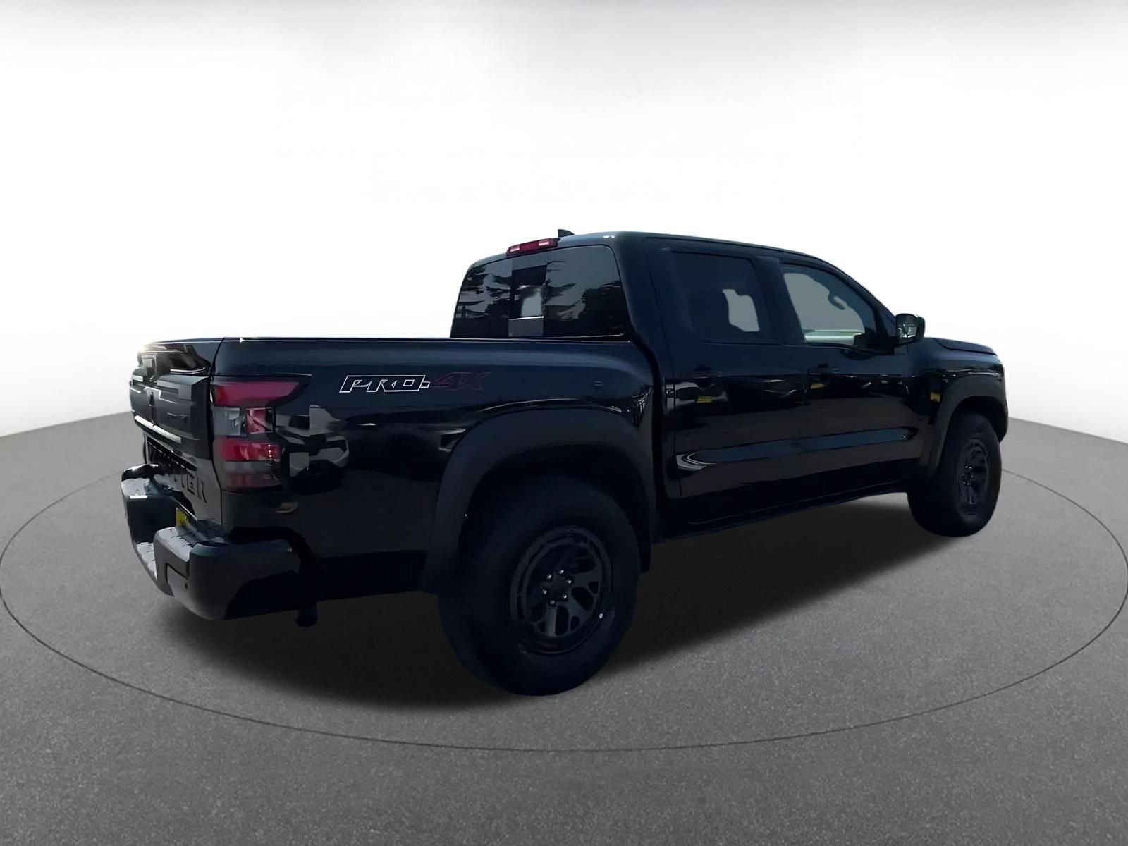Used 2026 Nissan Frontier PRO-4X AWD/4WD image 13