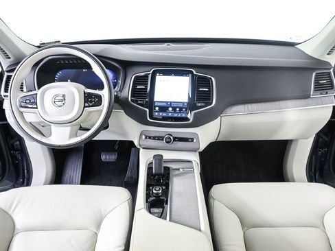 Certified 2025 Volvo XC90 T8 Plus w/ Protection Package Premier AWD/4WD image 17