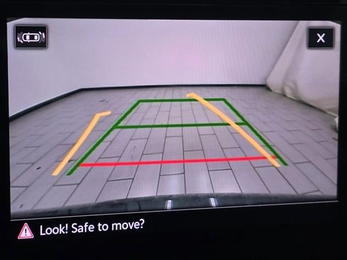 Used 2025 Volkswagen Taos SE image 6