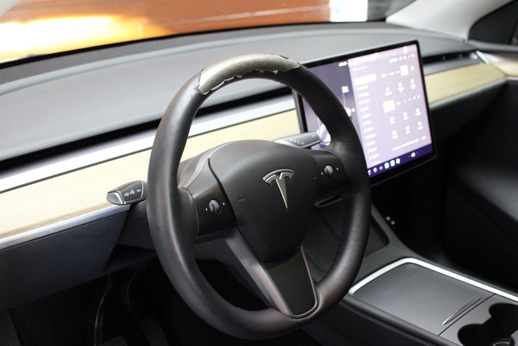 Used 2023 Tesla Model Y Long Range AWD/4WD image 34